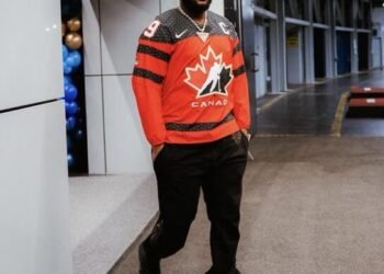 Guerrero Jr. invoca a la leyenda Poulin: Con su jersey al Juego 7