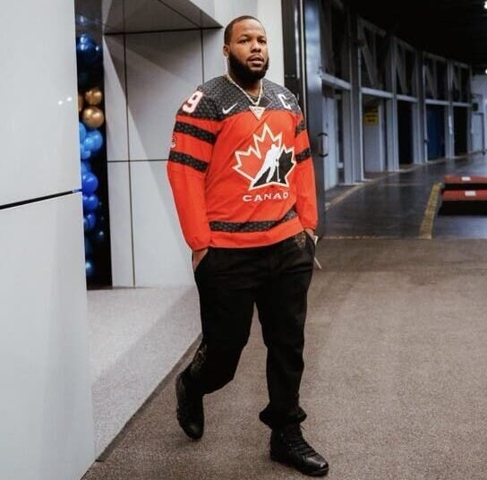 Guerrero Jr. invoca a la leyenda Poulin: Con su jersey al Juego 7