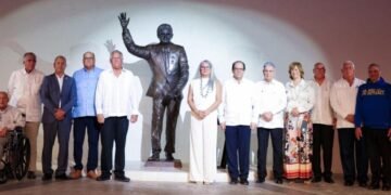 Monumento a Wiche: La Magnificencia que Immortaliza Su Memoria