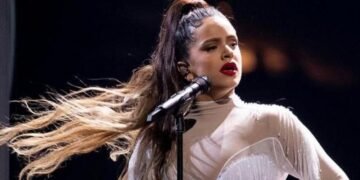 Rosalía Revela Su Anticipado «Lux Tour 2026»