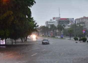 ¡Atención Nochebuena! Alerta de lluvias sorpresa: Tu Navidad con paraguas