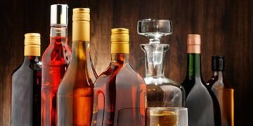 ¡No Te Envenenes! Identifica el Alcohol Adulterado con Estas Señales Infalibles