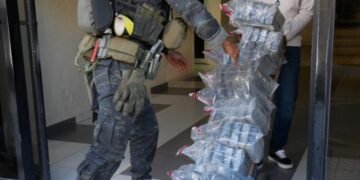 Narcotráfico Bajo Asedio: Cae Otro Megacargamento de Cocaína (114 Paquetes)