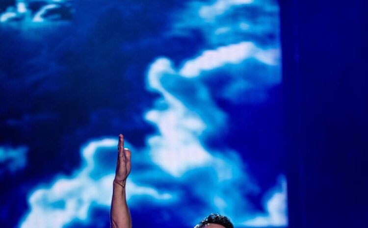 ¡Chayanne hace historia! Cierra gira récord con +100 conciertos globales agotados