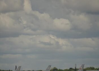 Alerta AILA: Aviones Militares de EE. UU. Se Quedan