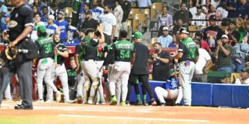 ¡Hat-trick! Estrellas dominan a Licey de nuevo y extienden racha a tres victorias
