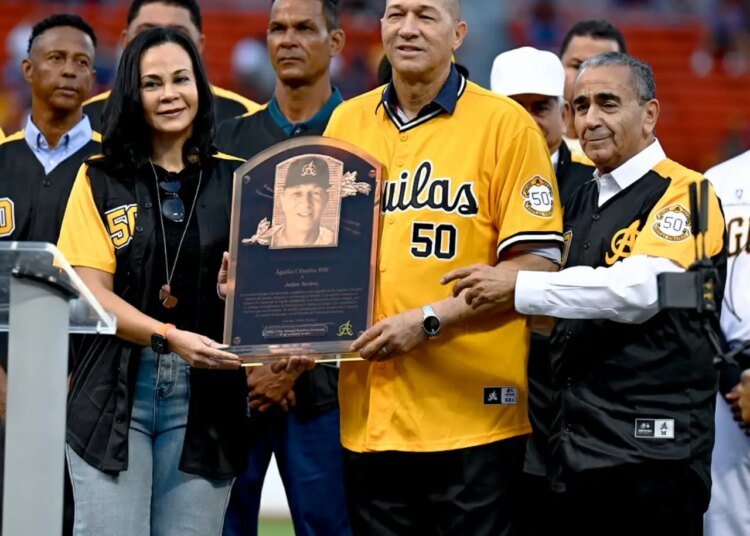 Aguilucho: La Estrella Eterna del Firmamento