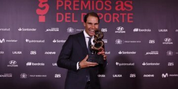 Rafa Nadal: ¡Leyenda Viva! Mejor Deportista Español, Galardonado con el Premio Leyenda de AS