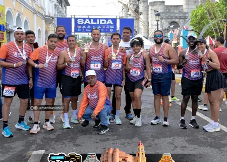 Royal Runners Brilla en Maratón La Vega–Moca–La Vega