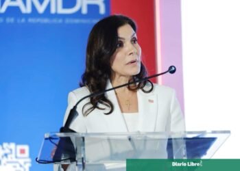 Leah Francis Campos: Descubre las Señales Políticas y Económicas Clave