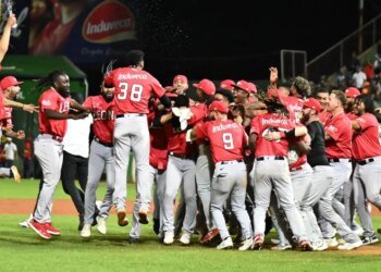 ¿Defenderán los Leones del Escogido su hegemonía en la Semifinal de Béisbol