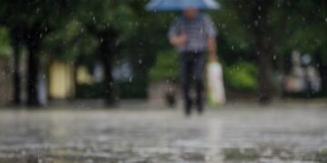¡Alerta Lluvias! Vaguada y Frente Frío en la Tarde del Jueves