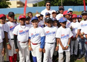 Fedom materializa el sueño MLB de niños del sur