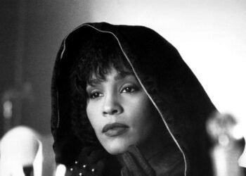 Histórico Grammy: Santana, Cher y Whitney Houston, homenajeados con Mérito Especial