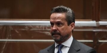 ¡ÚLTIMA HORA! Abogado del hijo de Rob Reiner abandona el caso de asesinato en plena audiencia