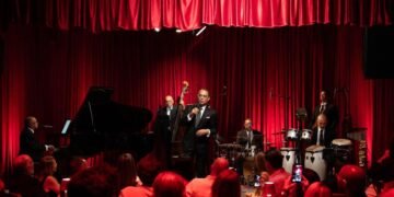 Gilberto Santa Rosa estrena Íntimo: La colección musical que une su voz a tu alma