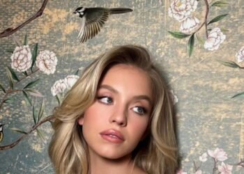 La osadía de Sydney Sweeney: ¿Cargos por lencería en el cartel de Hollywood