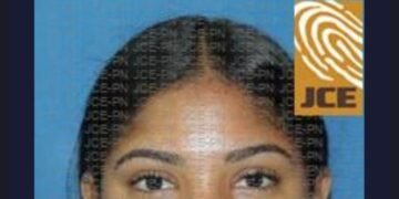Buscan a hermano de 22 que asesinó a su hermana de 13 en San Francisco de Macorís