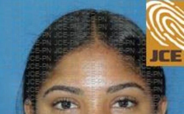 Buscan a hermano de 22 que asesinó a su hermana de 13 en San Francisco de Macorís
