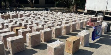 Mega Golpe: 1.6 MILLONES de Cigarrillos Incautados y 4 Detenidos en Operativo en Navarrete, Santiago