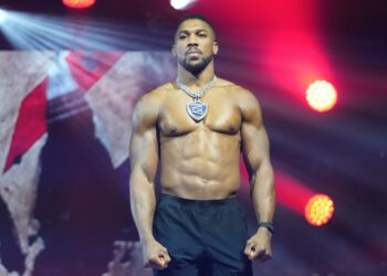 Anthony Joshua rompe el silencio: Tragedia en Nigeria que mató a 2 amigos