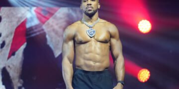 Anthony Joshua rompe el silencio: Tragedia en Nigeria que mató a 2 amigos