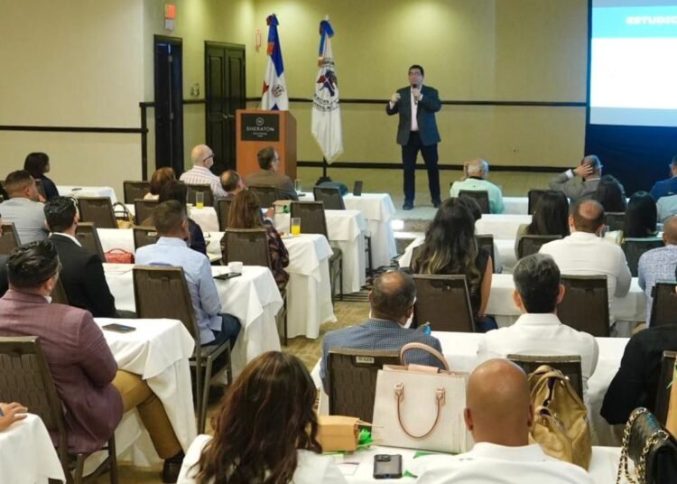 Post-Navidad: Sociedades médicas arrancan motores