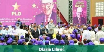 Danilo Medina Desata la Polémica: ¿Corrupción en Senasa y Banco Agrícola?