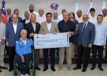 Kelvin Cruz y Garibaldy Bautista exigen liquidación urgente a federaciones