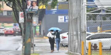 San Valentín pasado por agua: lluvias y ambiente fresco afectarán a gran parte del país