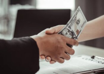 Corrupción en Latinoamérica: el círculo vicioso que asfixia a las democracias frágiles