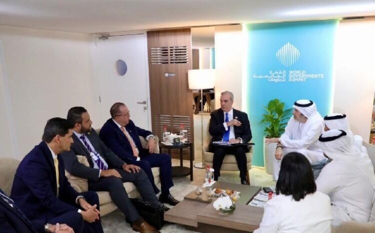 ¡Presidente Abinader fortalece lazos con dominicanos en los Emiratos Árabes Unidos