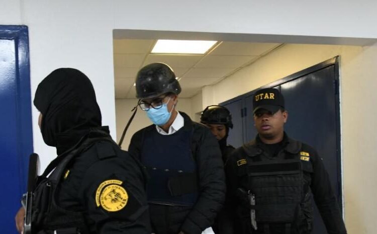 Santiago Hazim garantiza salud de los internos en Las Parras mediante SeNaSa