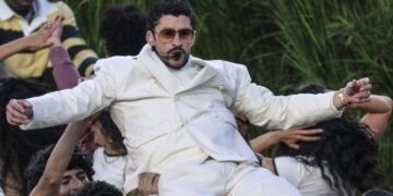 Bad Bunny rompe récord histórico con 135 millones de espectadores en directo