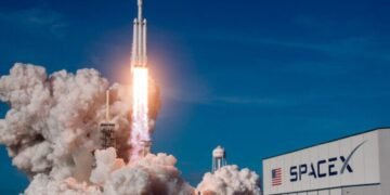 Elon Musk revela que construirá una ciudad en la Luna antes de llegar a Marte