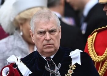 Detenido el expríncipe Andrés, hermano del rey Carlos III, por la policía