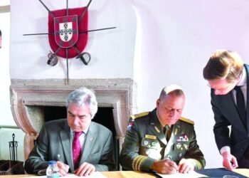 Defensa cierra la compra de cuatro nuevos buques para blindar su potencia naval