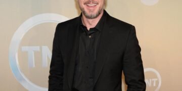 Sam Levinson y Ashton Kutcher lideran el emotivo homenaje de Hollywood al fallecido actor Eric Dane