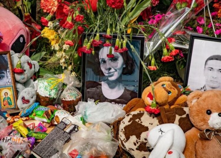 Guerra en Ucrania: La impactante cifra de 5.000 mujeres muertas en el conflicto