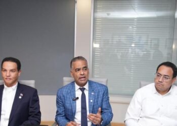 Recuperan el 60% del servicio eléctrico tras el apagón: así avanza el restablecimiento de luz