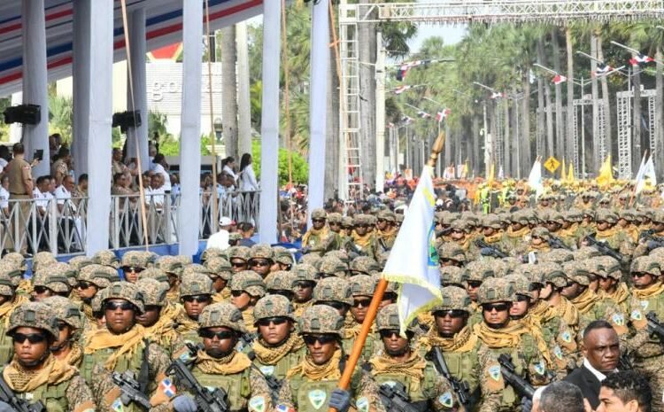 Sacudida en las Fuerzas Armadas: Abinader dispone masivos ascensos y retiros