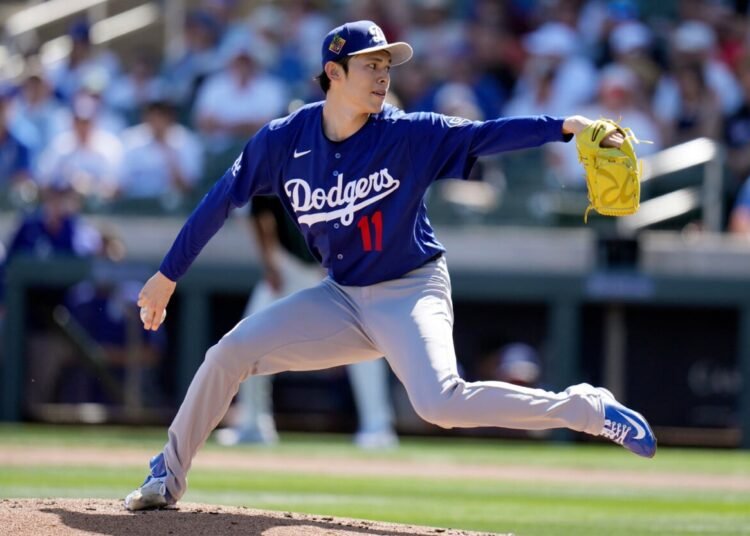 Alarma en los Dodgers: Roki Sasaki sufre problemas de control en su primer entrenamiento de primavera