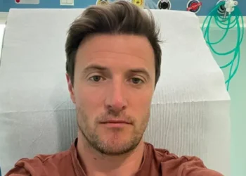 Casi pierde la lengua por el VPH: la impactante advertencia de un sobreviviente para todos los hombres