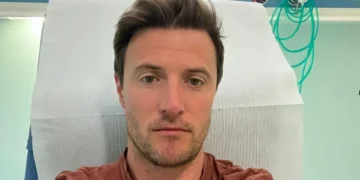 Casi pierde la lengua por el VPH: la impactante advertencia de un sobreviviente para todos los hombres