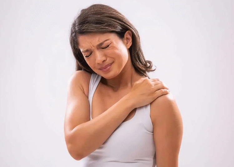 Hombro congelado: qué es y cómo identificar los síntomas de esta incapacitante rigidez