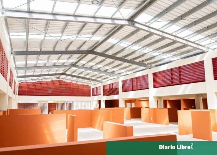 Luis Abinader transforma el comercio en Higüey con la inauguración del moderno mercado municipal