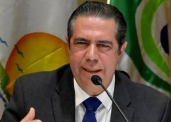 Javier García exalta la inquebrantable fortaleza de la mujer en un mensaje que impacta