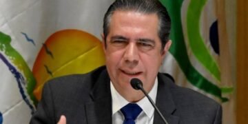 Javier García exalta la inquebrantable fortaleza de la mujer en un mensaje que impacta