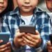 Cómo el exceso de pantallas dispara la depresión y el fracaso escolar en adolescentes