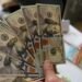 Giro inesperado en las remesas: Cómo el panorama mundial afectó los envíos según el Banco Central